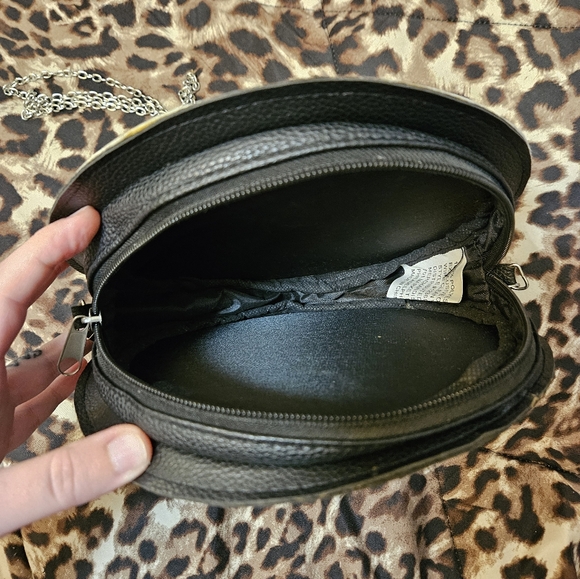 Cute Celestial ๐ Moon + Star ๐ Crossbody Bag - Picture 6 of 6